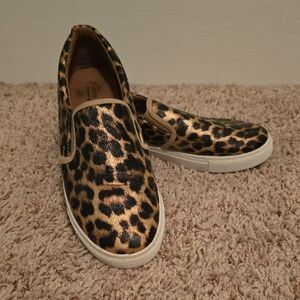 Pierre Dumas Comfort FoamLeopard Print Slip-On Sneakers Size 8 (0728)